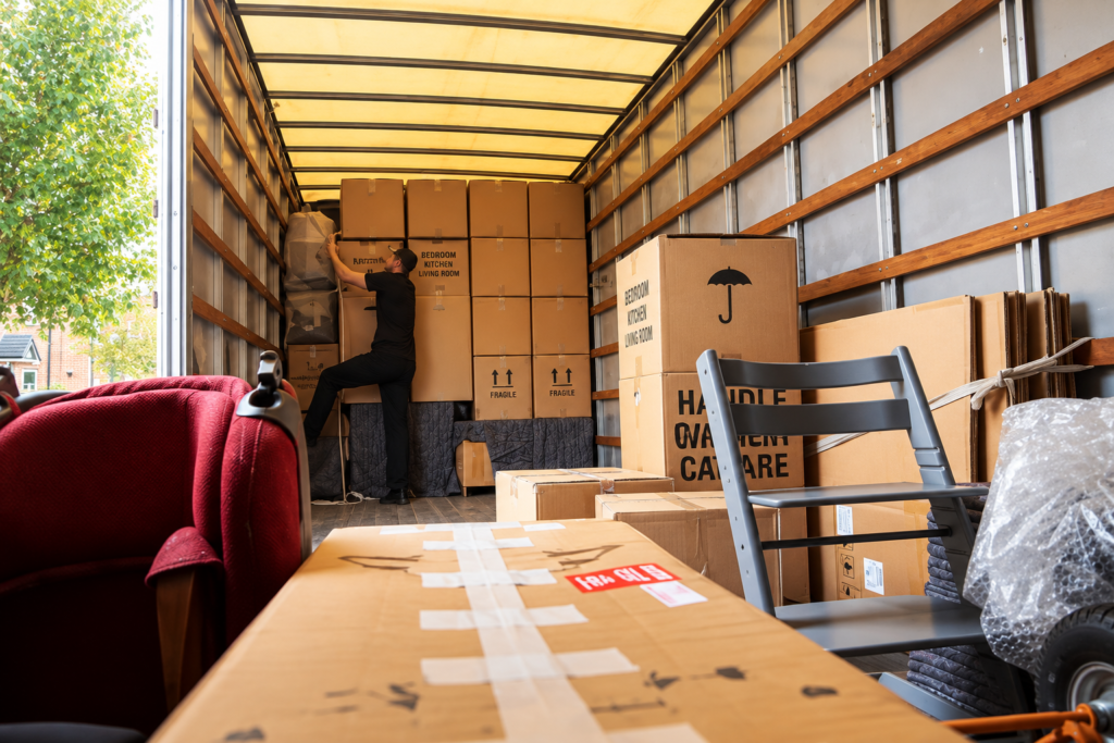 Removal Company in Lecister